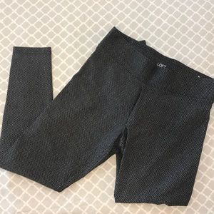 LOFT Black & White Design Leggings
